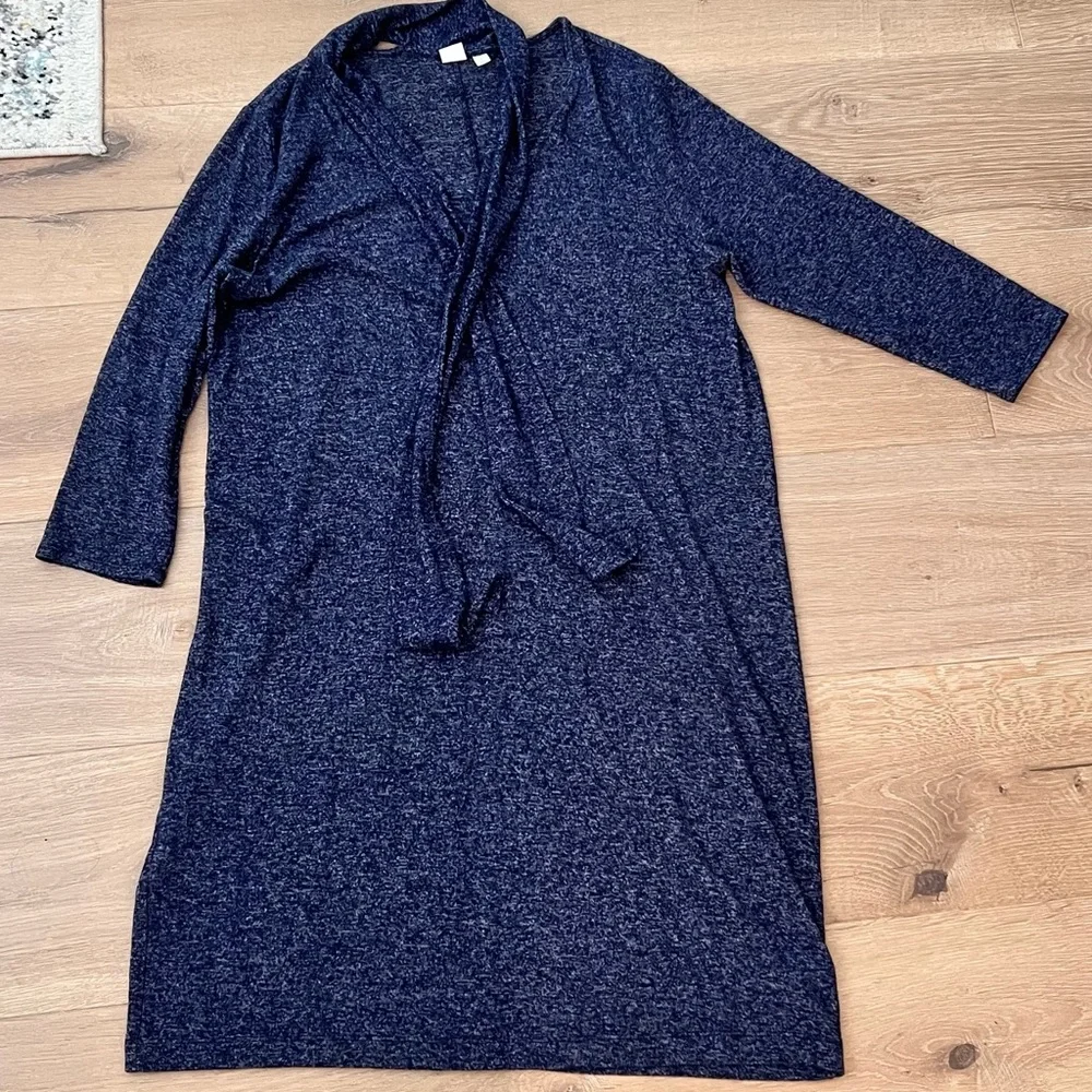 Elegant Navy Blue Women's Dress - Picture 5 of 5